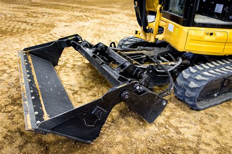 caterpillar's new 304.5e2 xtc skid steer|Caterpillar’s new 304.5E2 XTC is half excavator, half skid steer.